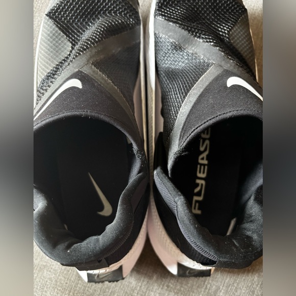 Nike Go Flyease Black and White Slip-On Sneaker shoes men’s 9 - Picture 6 of 7